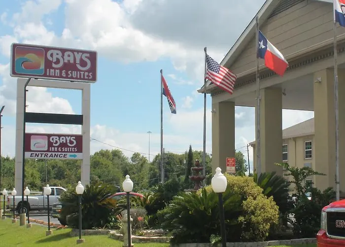 Bays Inn And Suites Baytown