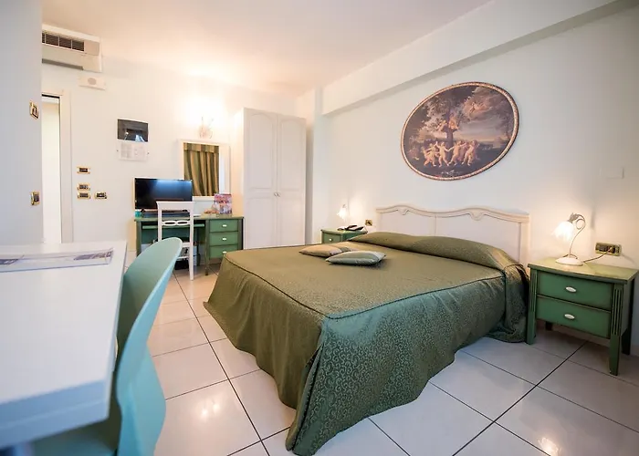 White Palace Hotel & Residence Cento 