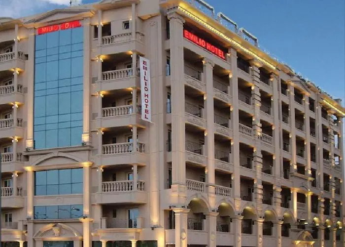 Emilio Hotel Luxor