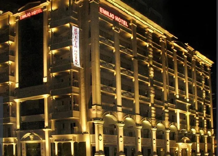 Emilio Hotel Luxor
