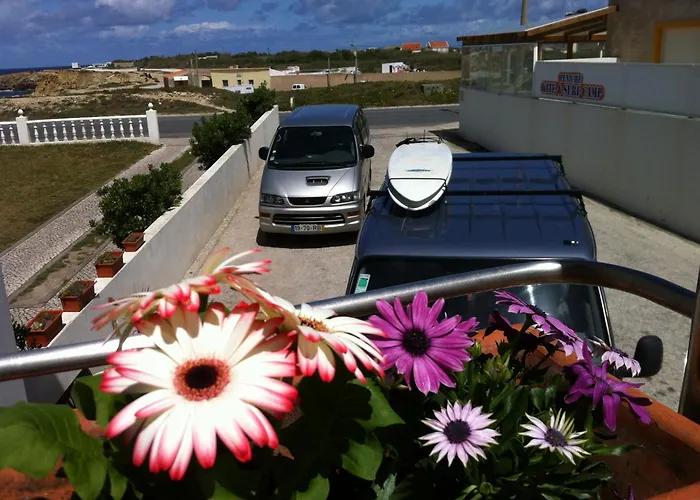 Peniche Surf Lodge 1