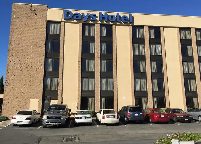 Days Hotel By Wyndham Oakland Airport-Coliseum