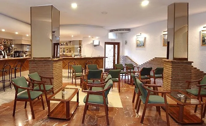 Kross Medina Azahara Torremolinos