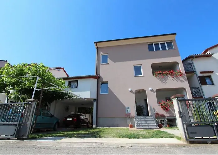 Lovely Family House Robi Rovinj