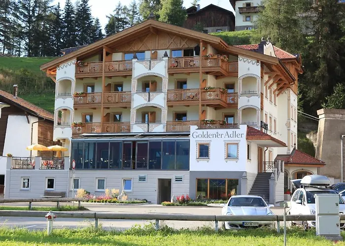 Hotel Goldener Adler Curon Venosta
