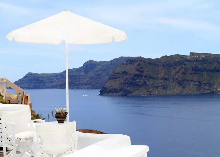 Finesse Suites Oia 