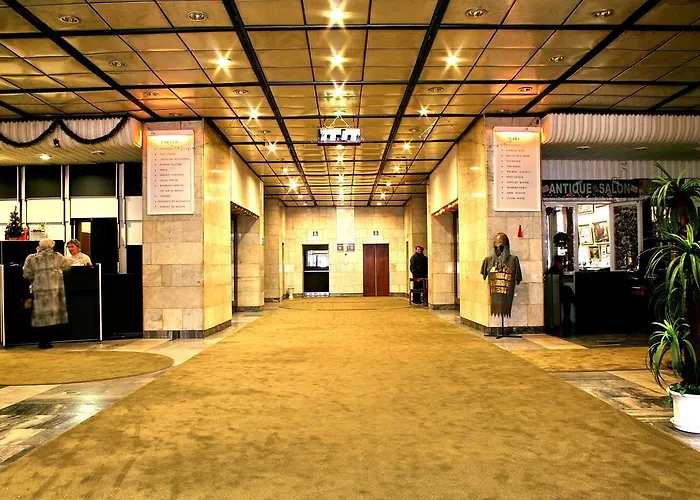 Cosmos Hotel