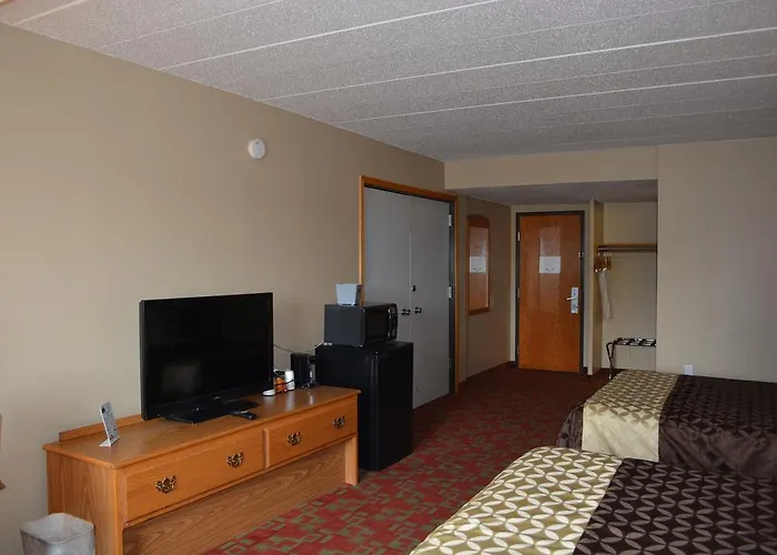 Travelodge By Wyndham Grand Forks
