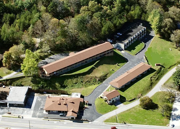 Knights Inn Dillard