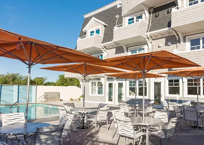 The Break Hotel Narragansett
