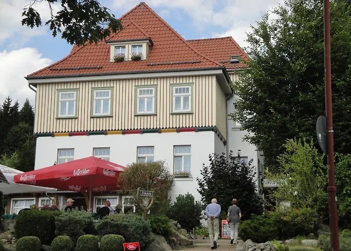 Gasthaus Brockenhėxe mit Restaurant&Café Schierke