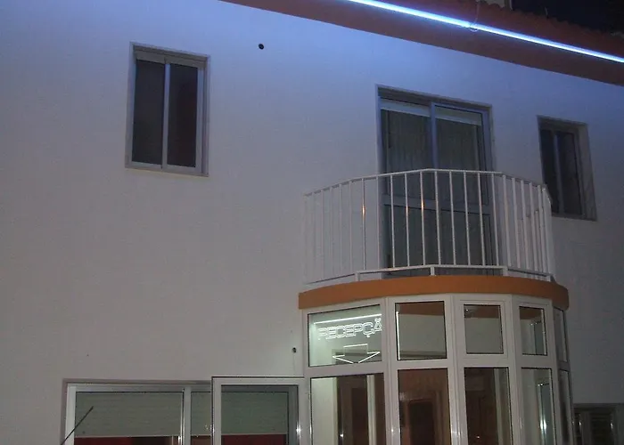 Residencial Pinto Hotel Guarda