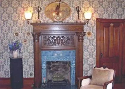 The Queen Anne House Bed And Breakfast Harrison