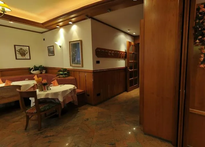 Hotel Vela Trento
