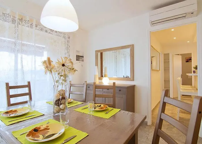 Hotel Le Rabelais à Roquebrune-sur Argens