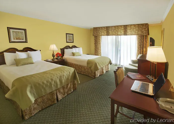 Fredericksburg Hospitality House Hotel