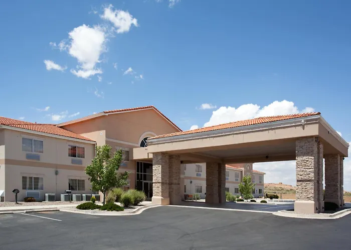 Baymont By Wyndham Belen Nm