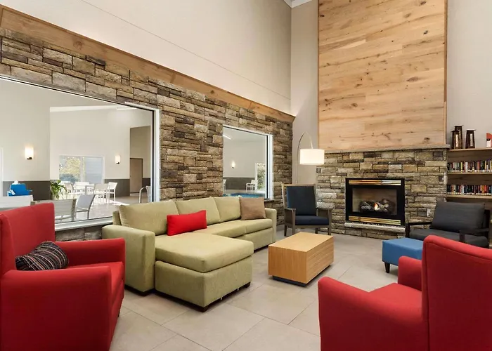 Country Inn & Suites By Radisson, Platteville, Wi