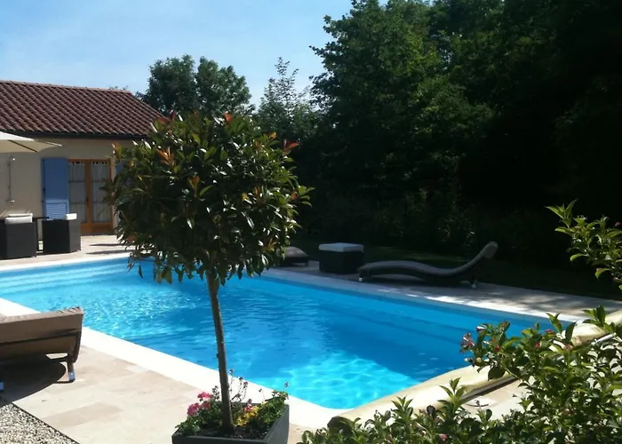 Logis Hotel La Grange Du Relais