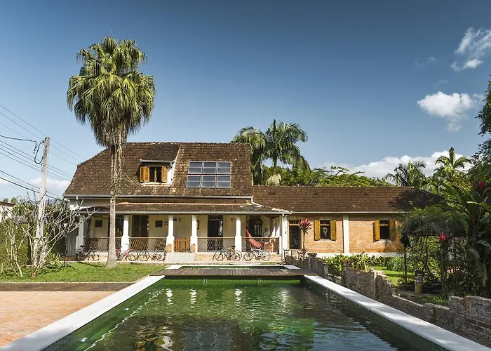 Casa da Estacao - Não é hotel, não é pousada é a casa mais charmosa de Morretes!