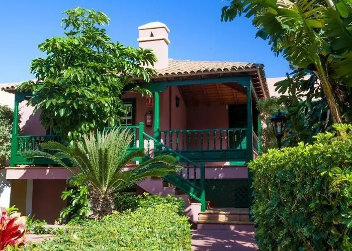 Hotel Oasis San Antonio Playa Cancajos.- BreNa Baja 