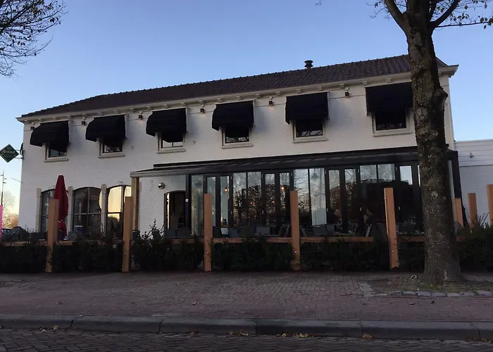 Hotel Brasserie De Kaai Steenbergen 
