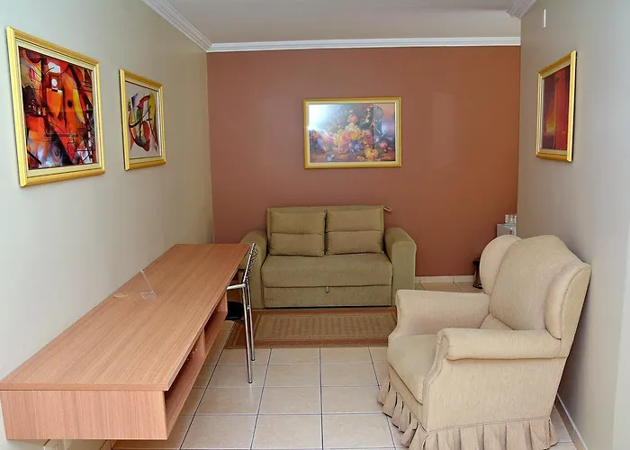 Center Hotel Cambará