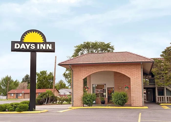 Days Inn By Wyndham Richland