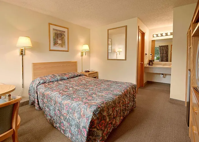 Days Inn By Wyndham Richland