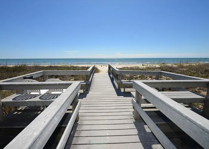 St. George Island Hotels