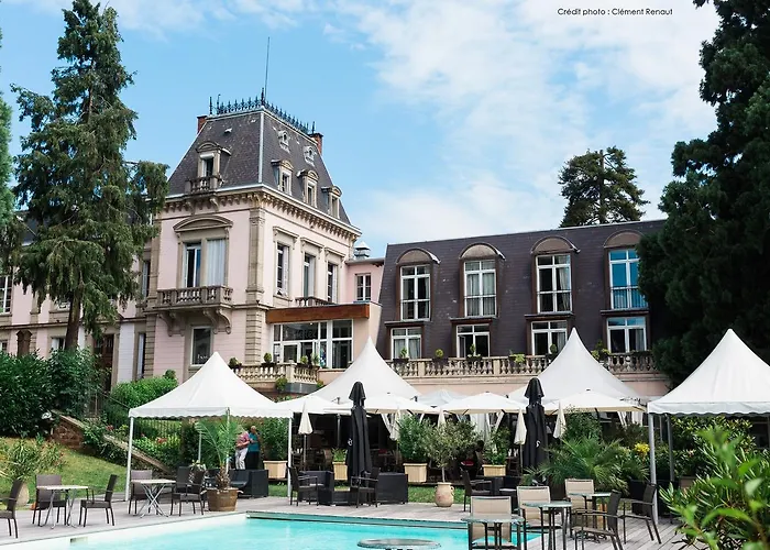 Le H - Hotel & Restaurant