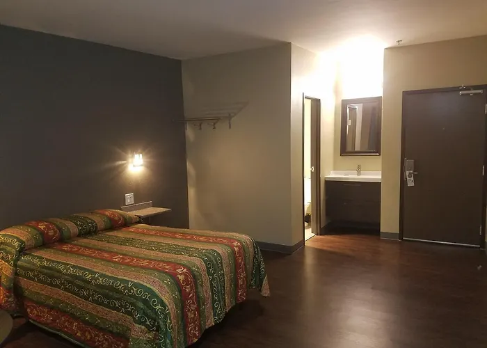 Travel Time Motel