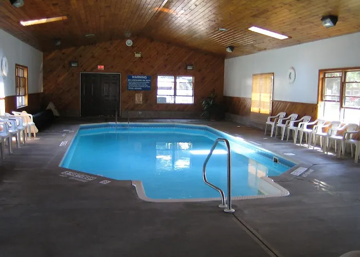 Villager Motel & Glen Manor Estate Watkins Glen