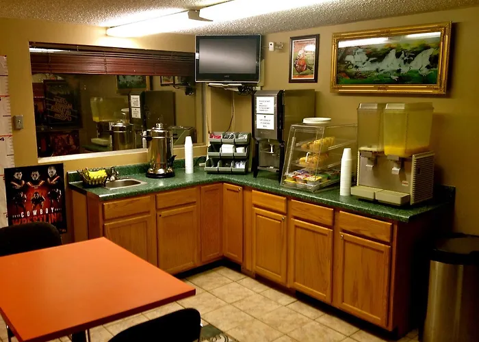 Hwy Express Inn & Suites Stillwater
