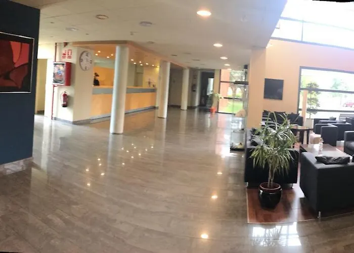 Hotel Les Torres Sant Esteve Sesrovires