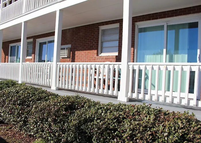 Surfside Lodge Carolina Beach