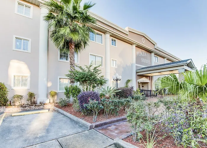 La Plaza Apartments Metairie