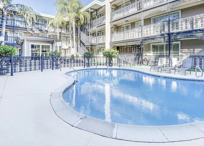 La Plaza Apartments Metairie