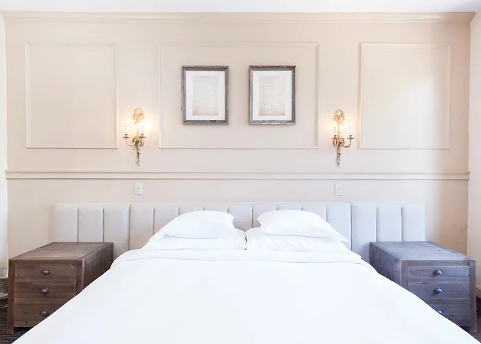 Garrison Inn