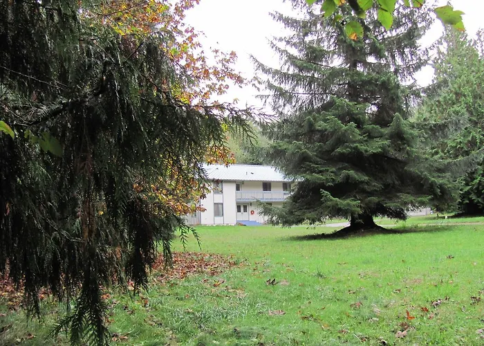 Lord Carlton Country Manor House Bed & Breakfast Port Crescent