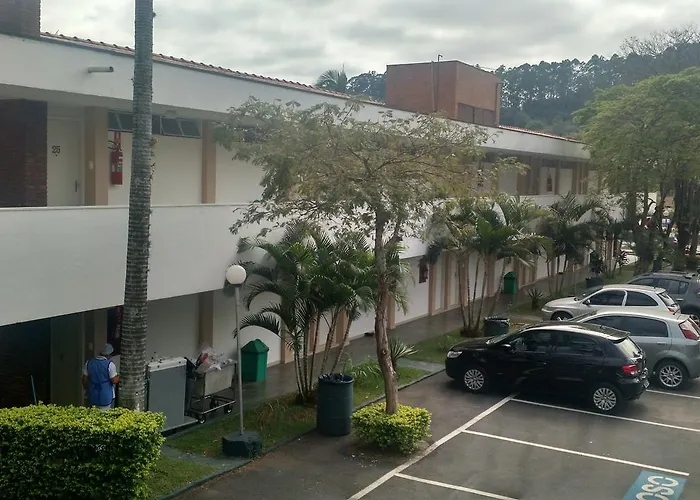 Hotel Lago Azul Louveira