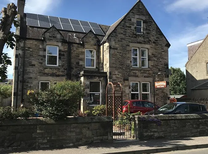 Dunclutha Guest House Leven 