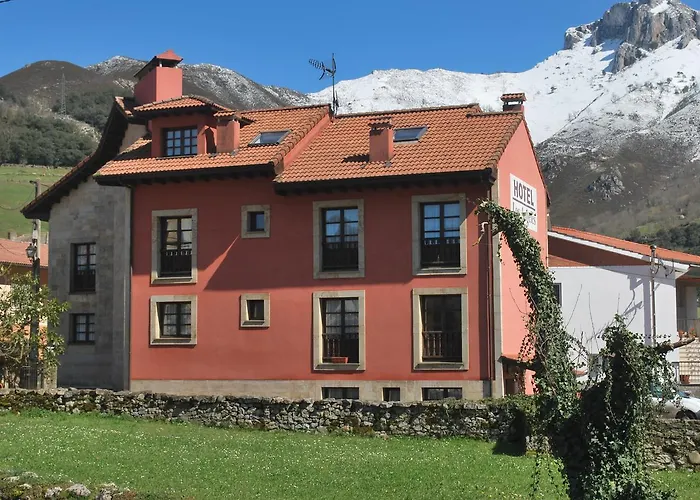 Hotel Los Ángeles Arenas De Cabrales