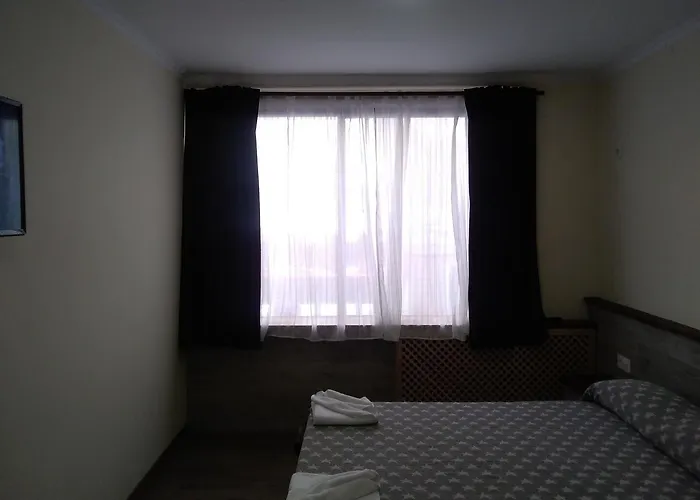 Pension Fonda Suiza Reus