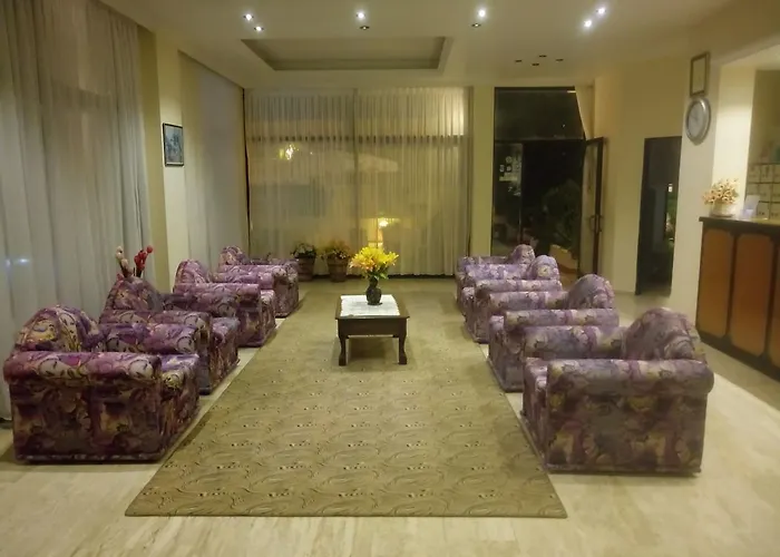 Kanarya Otel Çeşme