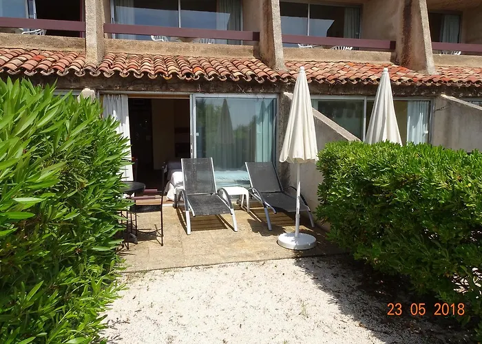 83 Hotel Le Lavandou