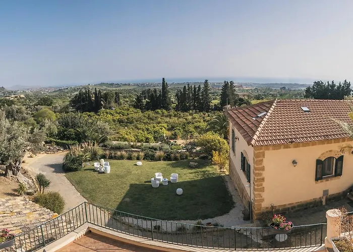 Villa La Lumia B&B Suites&Apartments