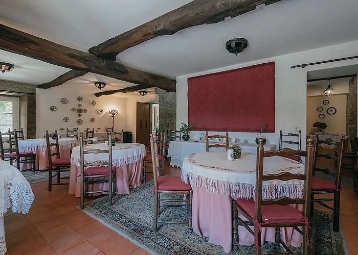 Casa Dos Pombais Acomodação com café da manhã Guimarães