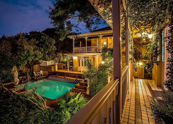 Goble Palms Guest Lodge & Urban Retreat