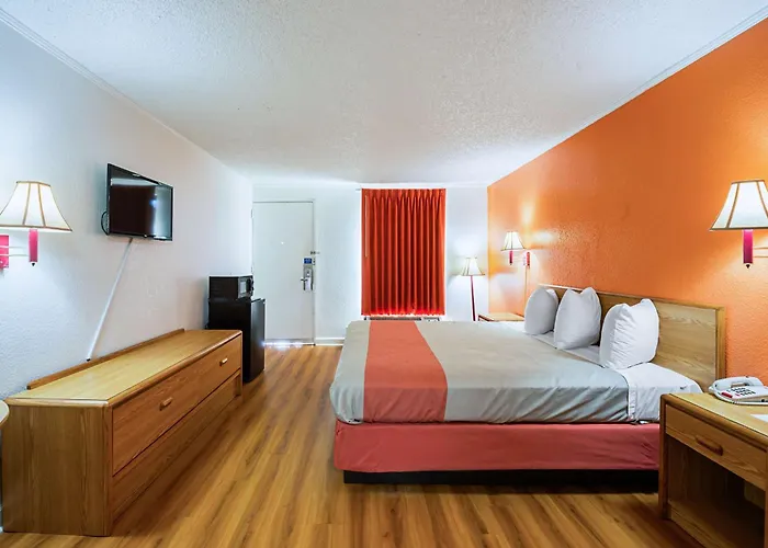 Motel 6-Perry, Ga